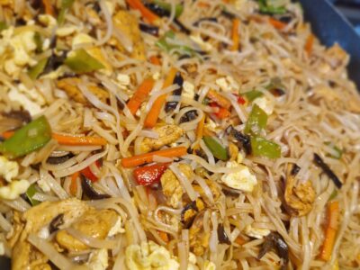 Nouilles de riz sautées au poulet